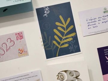 [#Voeux2023] 🤗 Notre mur de cartes de vœux 2023 s'est bien rempli par nos clients et partenaires. Nous vous remercions tous chaleureusement ! 🫶

Tous ces...
